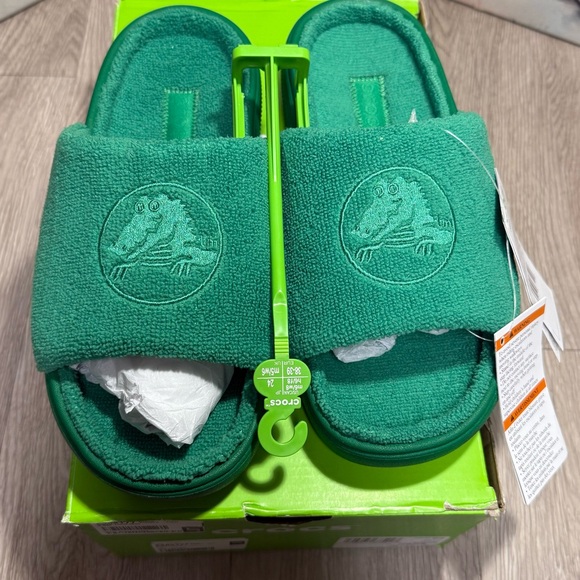 New Unisex Sandals Crocs Classic Towel Slide Multiple Sizes W6 - Picture 6 of 14